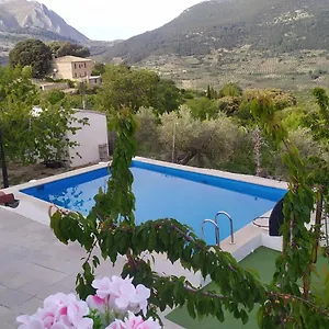 Chalet Cabales, Torres (Jaen)